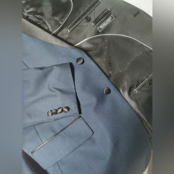 Vintage Men's Navy Tuxedo with Black Shawl Collar and Trim 34x28 / 42R Size M - Picture 8 of 9